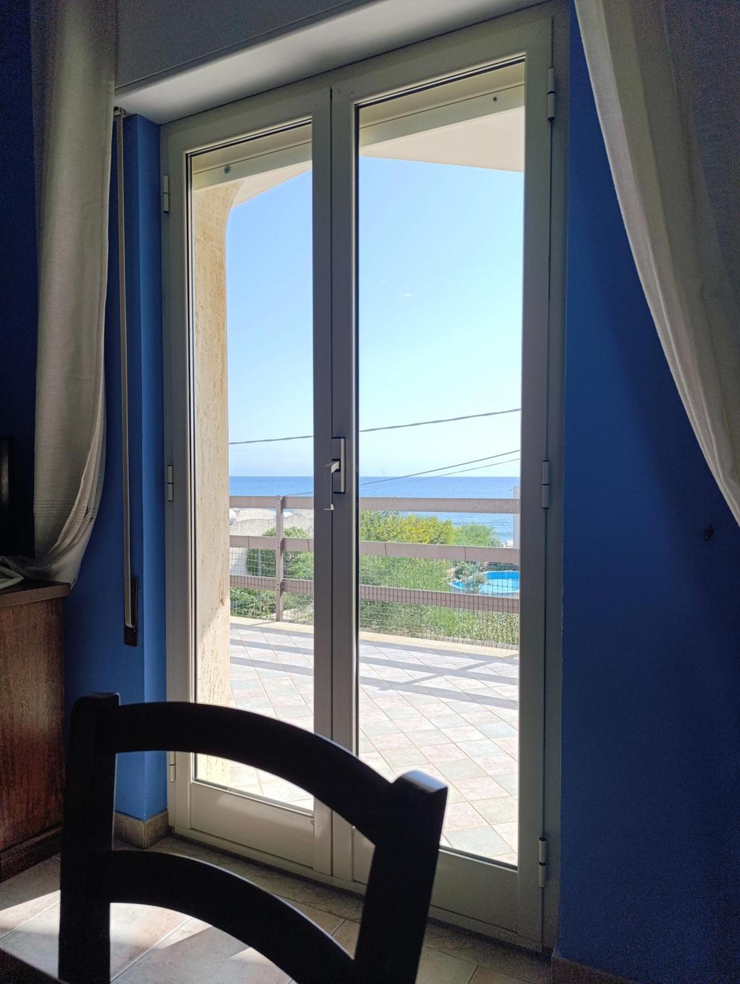 Tra Cielo E Mare - Spiaggia San Lorenzo Reitani Buitenkant foto